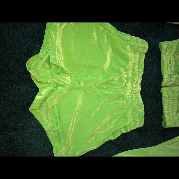 Lime green 2 piece set - Picture 5 of 5